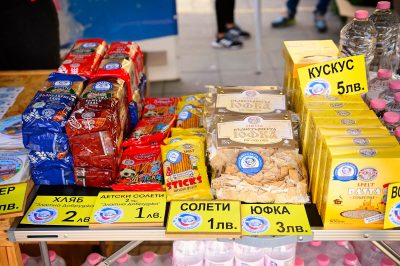 Мащабно събитие за събиране на капачки, стотинки и парични дарения на площада пред катедрален храм „Св. Успение Богородично“ в град Варна на 30.09.23 г.