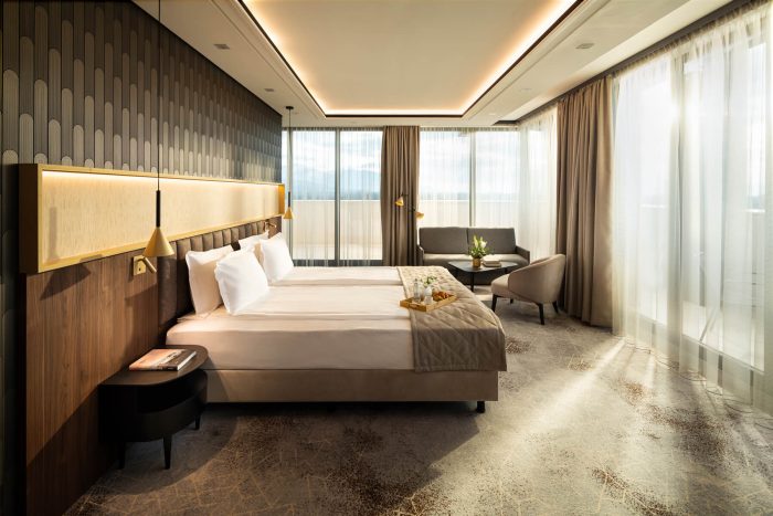 Нощувка с кауза от King’s Valley Medical & Spa Hotel