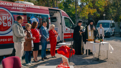 Линейка на стойност близо 100 000 евро за кръводаряване дариха от благотворителна организация „Аз Вярвам и Помагам“ в помощ на милиони бебета, деца и възрастни